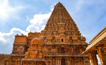 Ove neverovatne građevine u Indiji stare su više od 1000 godina, a njihova lepota je i dalje netaknuta